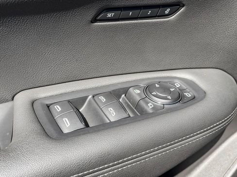 Used 2022 Cadillac XT6 Sport w/ Technology Package image 46