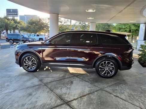 Certified 2025 Lincoln Nautilus Premier image 24