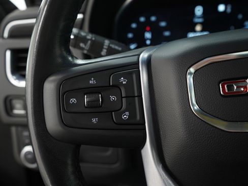Used 2022 GMC Yukon XL SLT w/ SLT Luxury Package AWD/4WD image 29