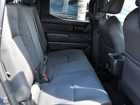 Used 2025 Toyota Tacoma SR5 AWD/4WD image 43