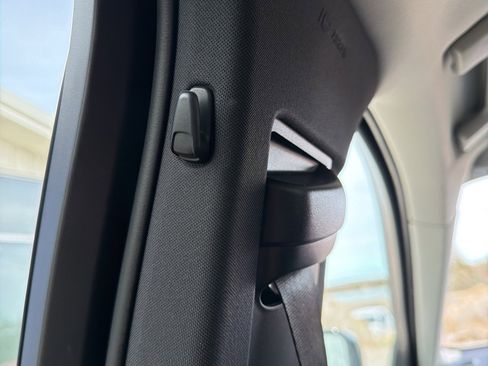 Used 2023 Volvo XC60 B5 Plus w/ Protection Package Premier image 69