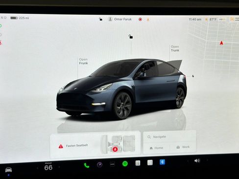 Used 2024 Tesla Model Y Long Range AWD/4WD image 26