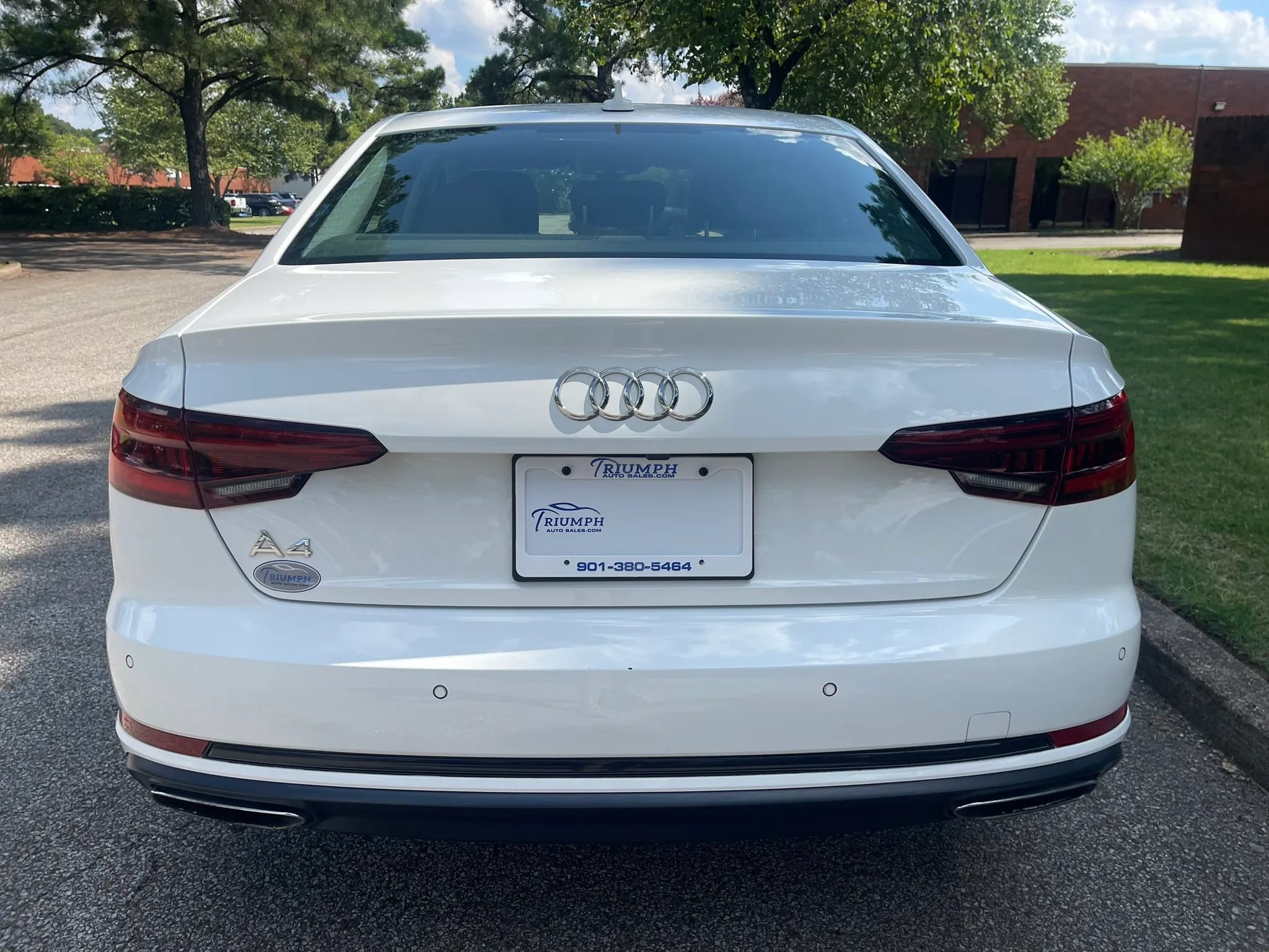 Used 2019 Audi A4 2.0T Premium FWD image 4