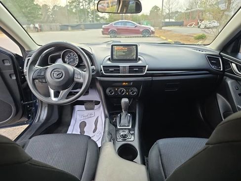 Used 2016 MAZDA MAZDA3 i Sport w/ Preferred Equipment Package image 10