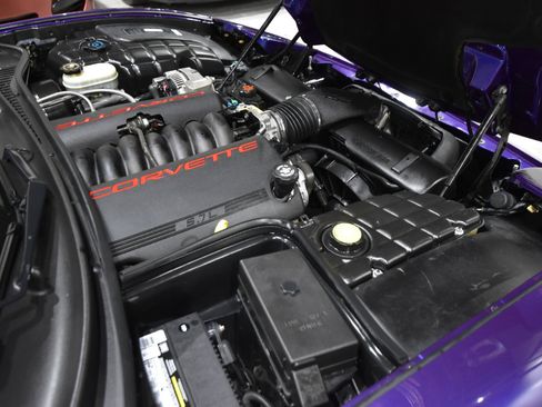 Used 1998 Chevrolet Corvette Convertible w/ Memory Pkg image 53