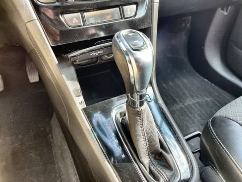Used 2017 Buick Encore Preferred AWD/4WD image 23