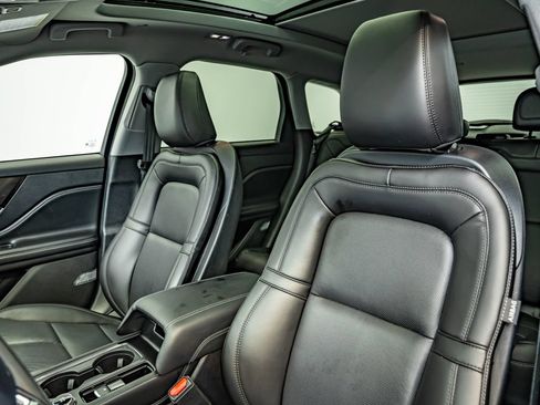 Used 2022 Lincoln Corsair Reserve FWD image 34