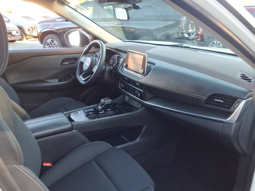 Used 2023 Nissan Rogue S FWD image 20