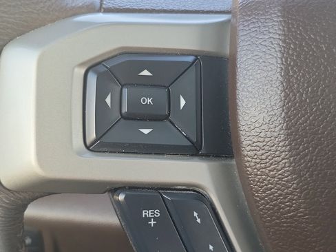 Used 2018 Ford F150 King Ranch w/ Equipment Group 601A Luxury AWD/4WD image 24