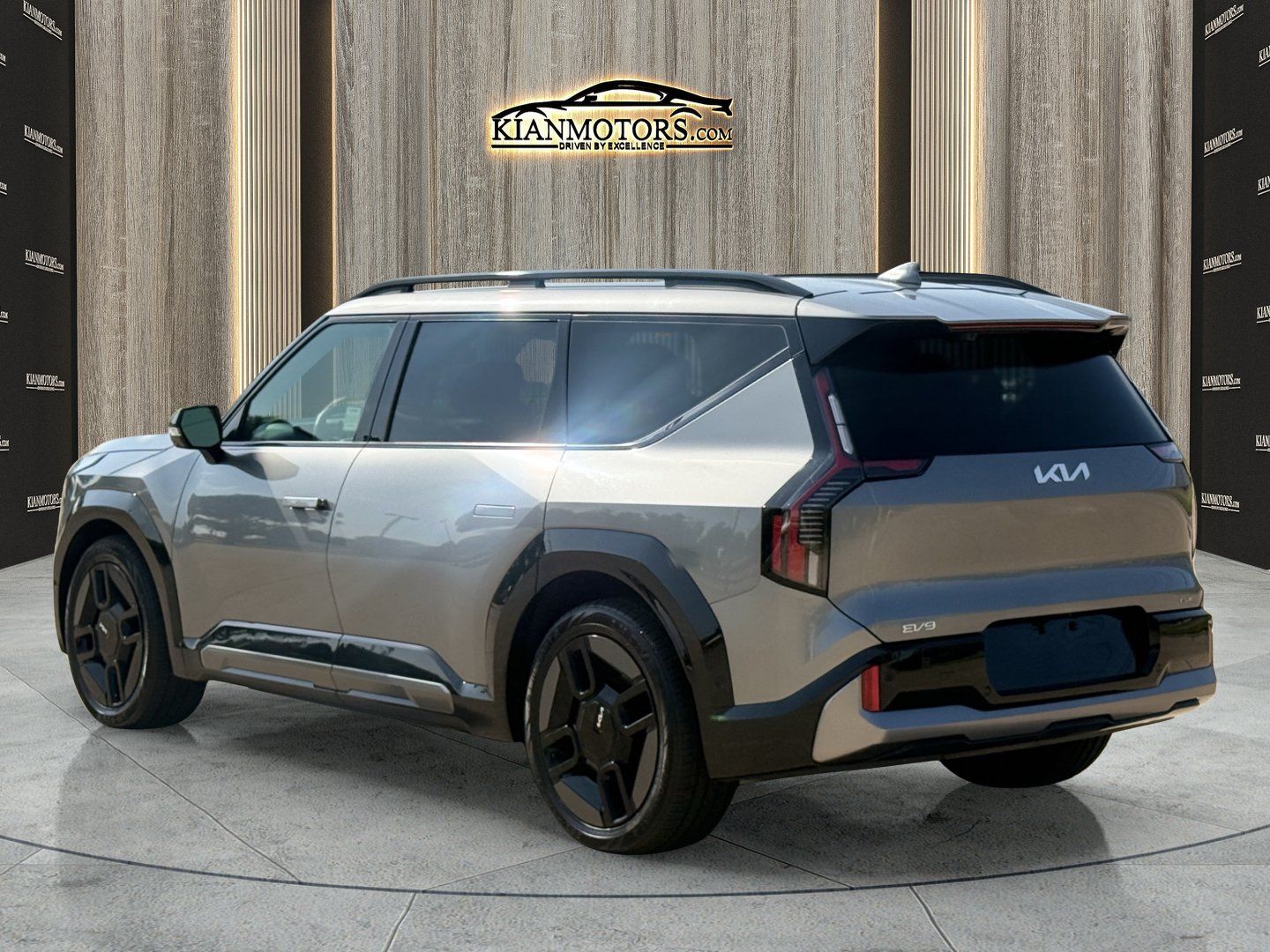 Used 2024 Kia EV9 GT-Line AWD/4WD image 8