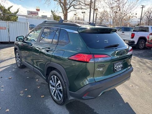 Used 2025 Toyota Corolla Cross XLE image 6