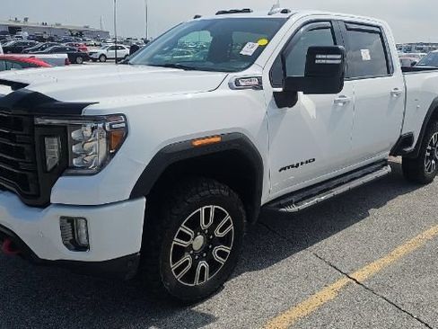 Used 2021 GMC Sierra 2500 AT4 w/ AT4 Preferred Package AWD/4WD image 1