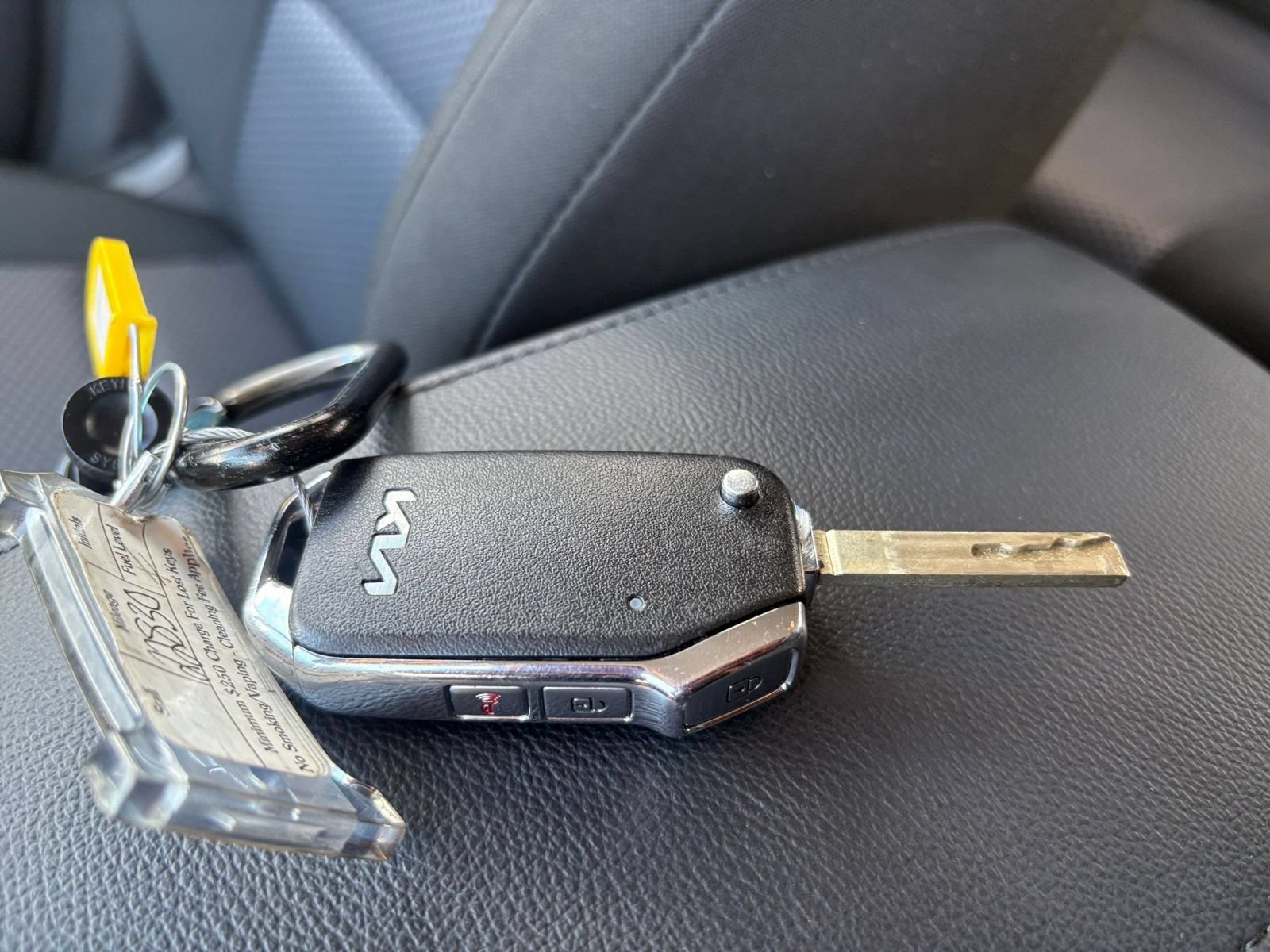 Used 2025 Kia Soul LX w/ LX Technology Package FWD image 20