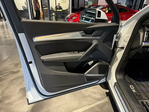 Used 2025 Audi Q5 2.0T Premium Plus w/ Premium Plus Package image 9