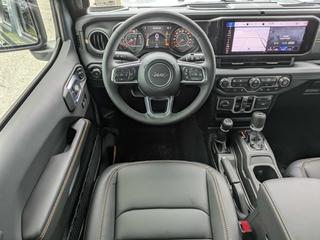 New 2026 Jeep Wrangler Unlimited Sahara AWD/4WD image 16