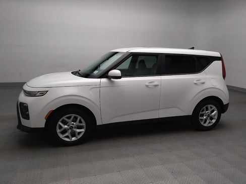 Used 2022 Kia Soul LX w/ Technology Package image 2