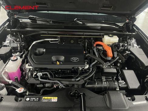 Used 2024 Toyota Crown Limited image 31