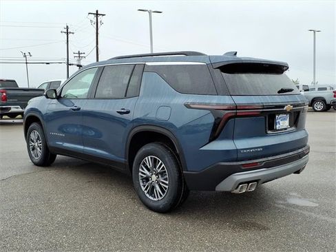 New 2026 Chevrolet Traverse LT w/ Driver Confidence Package image 5