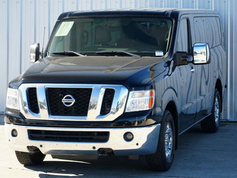 Used 2018 Nissan NV 3500 SL image 42