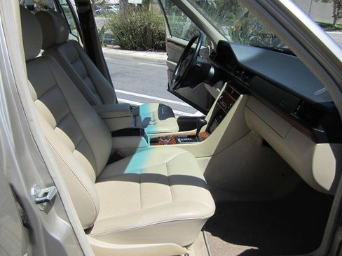 Used 1995 Mercedes-Benz E 320 Sedan image 25