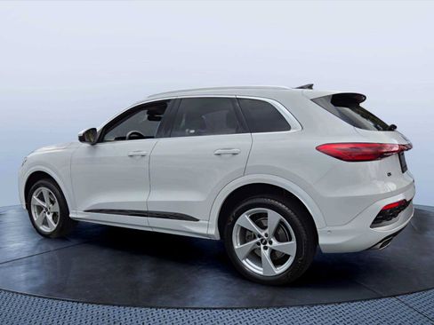 Used 2025 Audi Q5 Premium Plus AWD/4WD image 4
