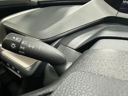 Used 2025 Toyota Prius XLE image 21