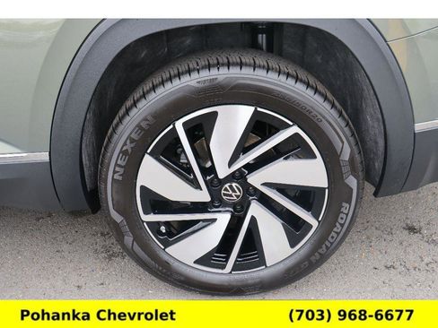 Used 2026 Volkswagen Atlas SEL AWD/4WD image 28