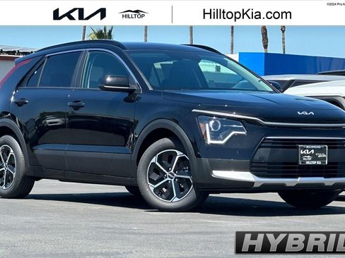New 2026 Kia Niro LX FWD image 1