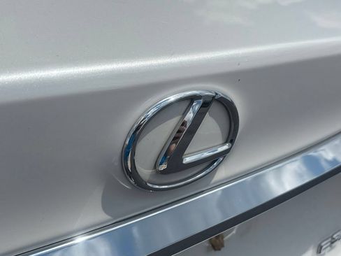 Used 2017 Lexus ES 350 w/ Luxury Package FWD image 7