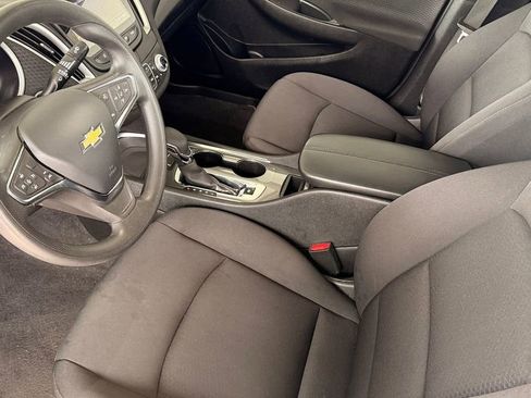 Used 2024 Chevrolet Malibu LT FWD image 9