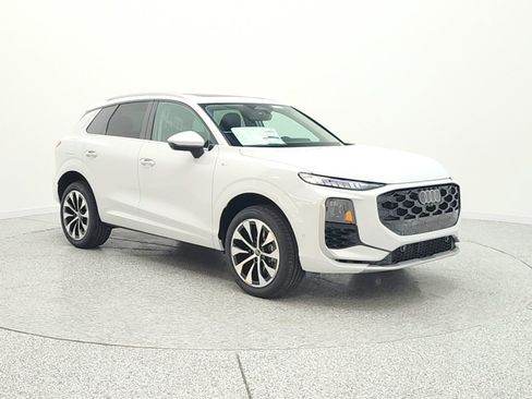 New 2026 Audi Q3 quattro 2.0T image 3
