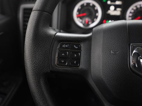 Used 2014 RAM 1500 Express image 22