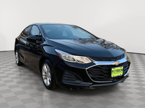 Used 2019 Chevrolet Cruze LS w/ LS Convenience Package image 1