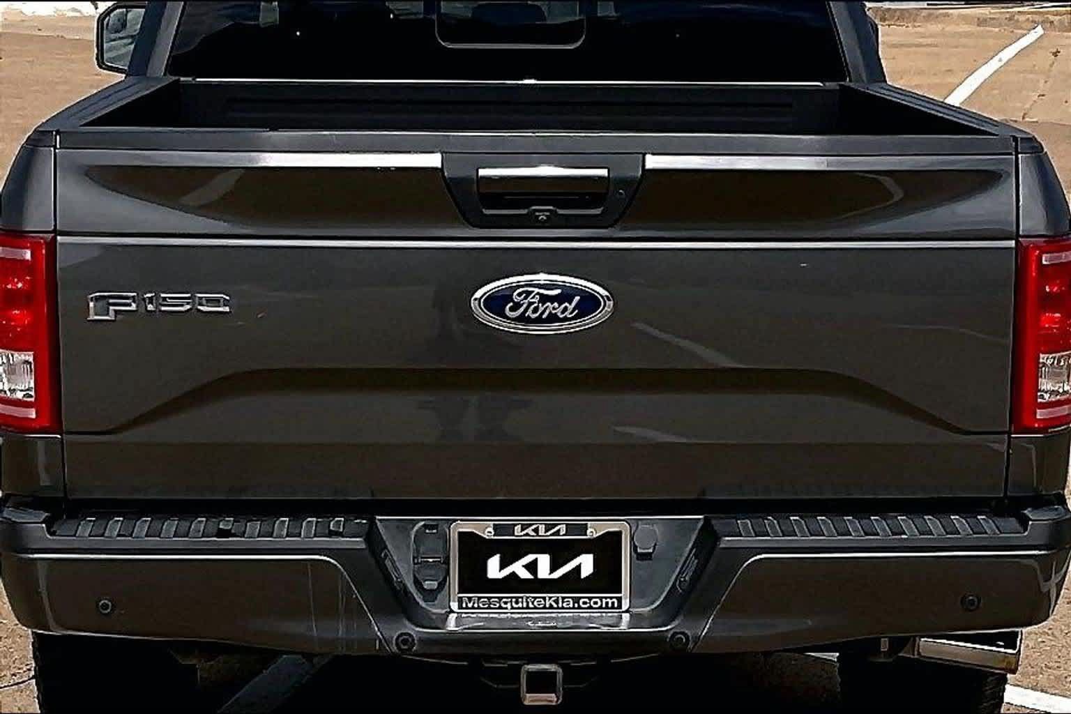 Used 2017 Ford F150 XLT w/ Equipment Group 302A Luxury AWD/4WD image 17