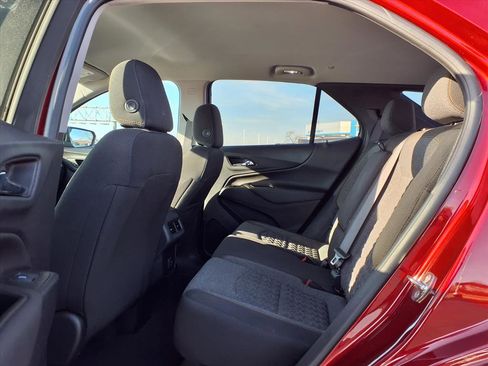 Used 2023 Chevrolet Equinox LT image 23