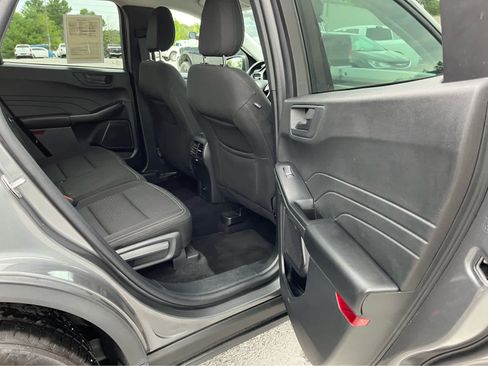 Used 2025 Ford Escape Active AWD/4WD image 26