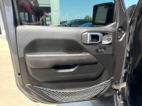 Used 2023 Jeep Wrangler Unlimited Rubicon AWD/4WD image 20