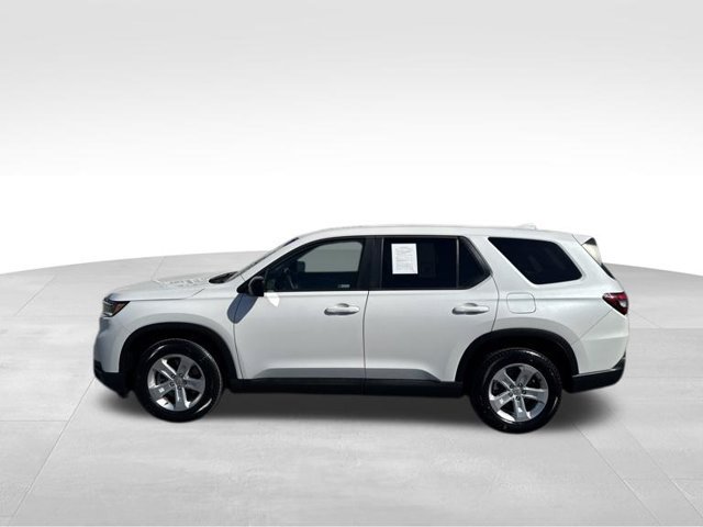 Certified 2023 Honda Pilot LX image 5
