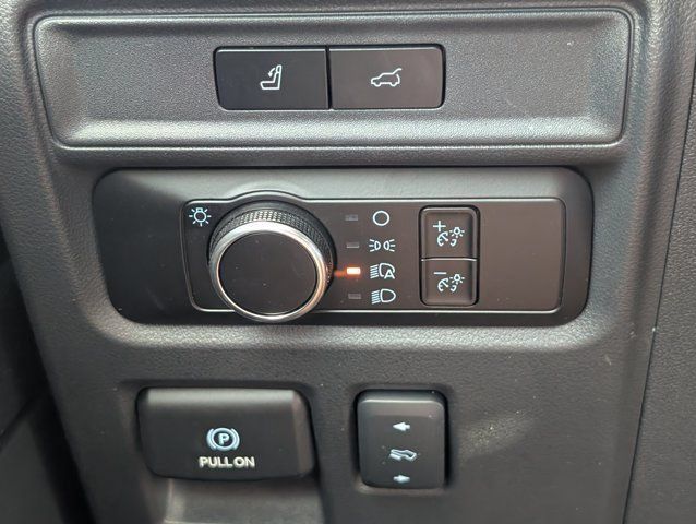 Used 2024 Ford Expedition XLT RWD image 25