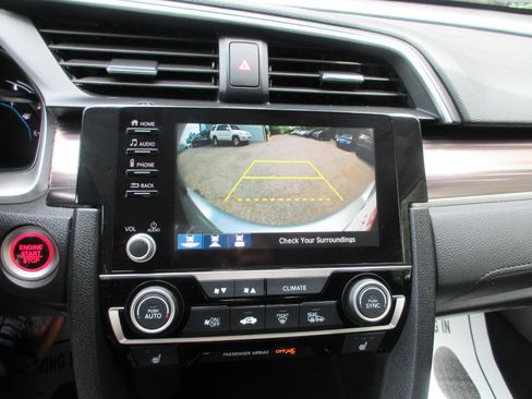 Used 2020 Honda Civic EX image 11