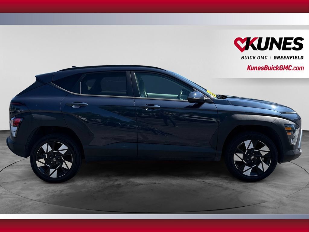 Used 2025 Hyundai Kona SEL AWD/4WD image 12