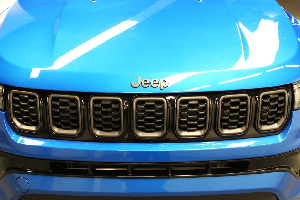New 2026 Jeep Compass Limited AWD/4WD image 34