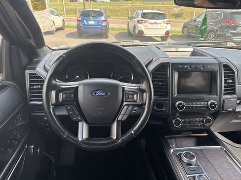 Used 2019 Ford Expedition Limited w/ Equipment Group 301A image 17