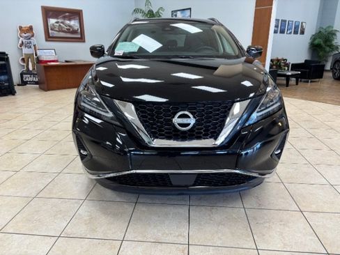 Used 2023 Nissan Murano SV AWD/4WD image 2