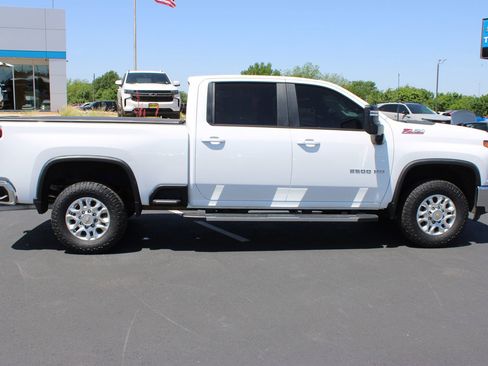 Used 2023 Chevrolet Silverado 2500 LT w/ Convenience Package AWD/4WD image 10