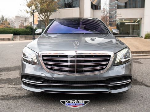 Used 2018 Mercedes-Benz S 560 4MATIC Sedan w/ Premium Package image 2
