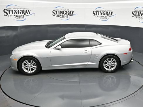 Used 2015 Chevrolet Camaro LT RWD image 21