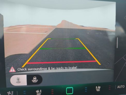 New 2025 Volkswagen GTI SE image 28