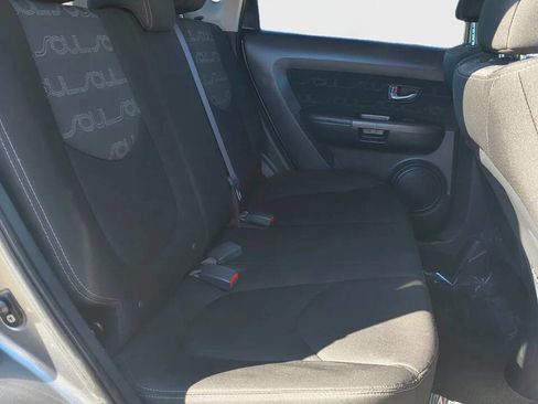 Used 2013 Kia Soul + image 14
