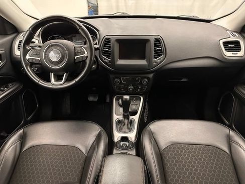 Used 2020 Jeep Compass Latitude AWD/4WD image 7